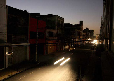 Corte de energia afeta at 560 mil pessoas em So Paulo.