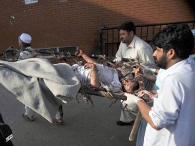 Chega a 80 o nmero de mortos em atentado do Talib no Paquisto