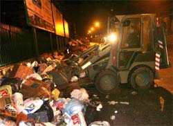 Presidente italiano pede que se resolva 'tragdia' do lixo 