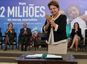 Governo pode ampliar Minha Casa, Minha Vida em 2012, diz Dilma