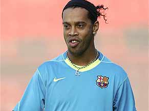Jornal espanhol acusa Ronaldinho Gacho de doping