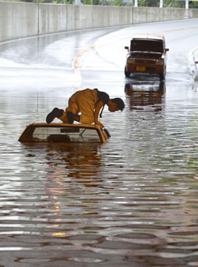 Fortes chuvas matam 1 e deixam 2 desaparecidos no Japo