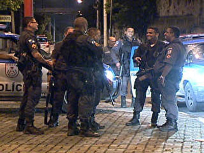 Polcia refora patrulhamento aps tiroteio no Complexo do Alemo (RJ)