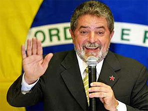 Lula volta a afirmar que mais pobres ajudaram a tirar Brasil