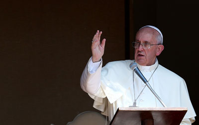 Papa cria comisso para trabalhar em reforma do Vaticano