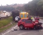 Acidente entre carro e nibus da Banda Tihuana mata motorist