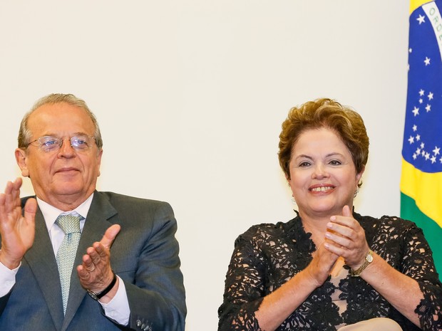 Dilma fala de 1964 e aponta dvida do pas com mortos e desaparecidos