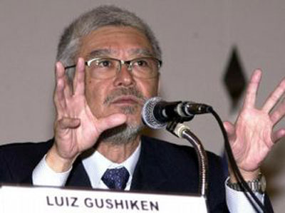 Corpo do ex-ministro Luiz Gushiken  velado em So Paulo