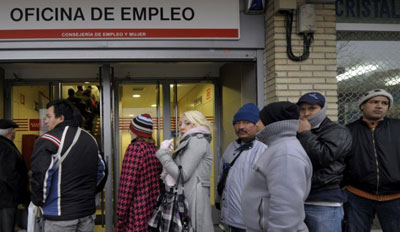 Espanha regista primeira reduo no desemprego em quatro meses