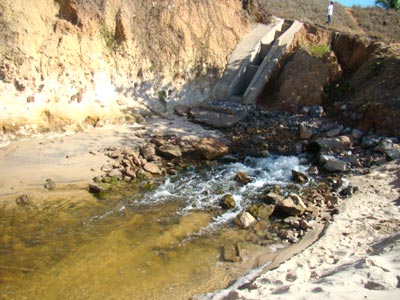guas desperdiadas em Lagoa de Maratazes