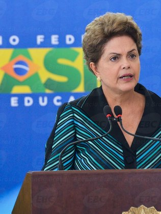 Dilma Rousseff aprova lei para instalao de antenas de tele