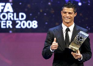 Cristiano Ronaldo  eleito o melhor jogador do mundo 