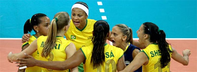 Brasil cala o alapo chins, faz histria e chega  final