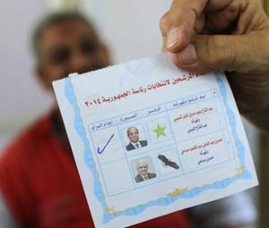 Egito vai s urnas, com questionamento  idoneidade do pleito