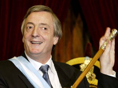 Morre aos 60 anos o ex-presidente argentino Nstor Kirchner
