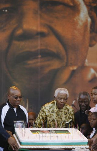 Mandela prega unidade no ANC e o respeito da democracia 