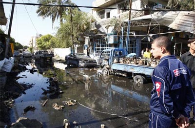 Duplo atentado deixa 28 mortos e dezenas de feridos em Bagd