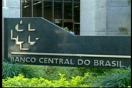 Banco central brasileiro prev crescimento de 5,8% em 2010 