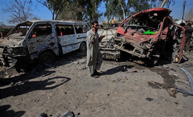 Ataque islamista mata 13 civis no Paquisto  