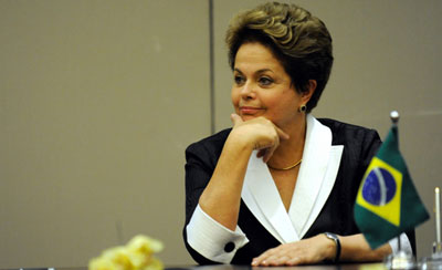 Dilma cancela envio de equipe aos EUA