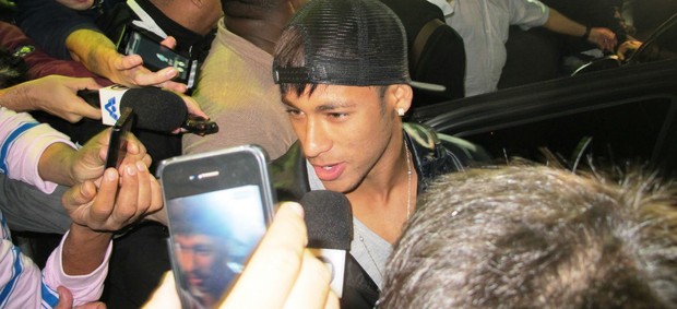 Santos aceita vender Neymar, e craque decidir entre Real e Bara