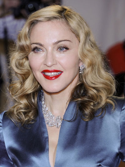 Madonna diz que lanar novo lbum em 2012