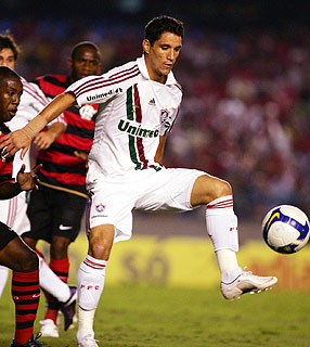 Thiago Neves aponta Tart como substituto no Flu  