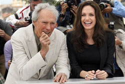 Angelina Jolie lana filme de Clint Eastwood em Cannes