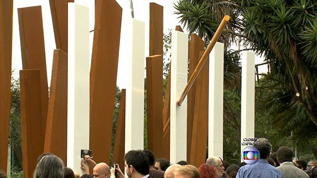 Monumento em SP faz homenagem a mortos e desaparecidos na di