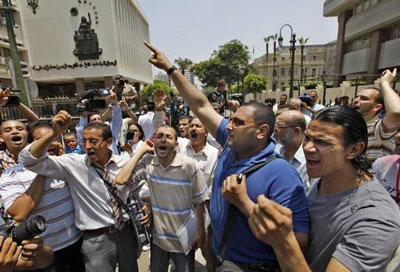 Praa Tahrir no Egito  palco de protestos contra militares