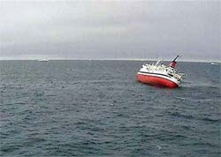 Cruzeiro bateu em iceberg na Antrtica, diz Marinha chilena
