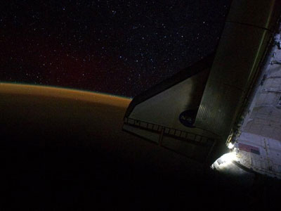 Foto da Nasa mostra limite entre atmosfera  da Terra e o esp