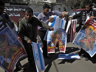 Centenas de manifestantes pedem que Obama saia da Palestina 