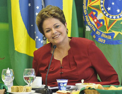 Aps bateria de exames, Dilma descansa com famlia na Bahia 