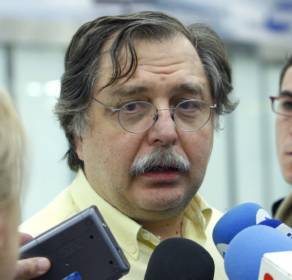Eurodeputado acusa Chvez de arrasar liberdade dos cidados