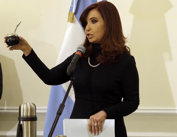 Cristina Kirchner vai ser operada nesta tera, dizem mdicos
