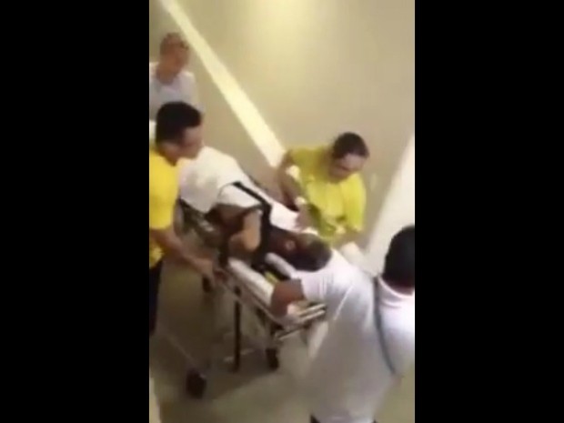 Hospital So Carlos demite enfermeira que fez imagens de Neymar