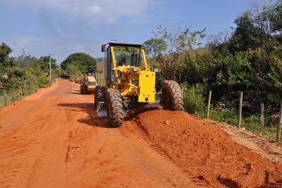 Estradas rurais de Cachoeiro recebem melhorias