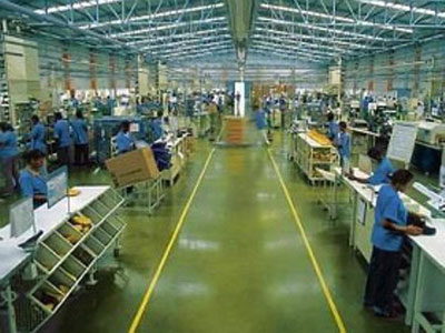 Produo industrial surpreende e sobe 1,8% em abril--IBGE