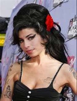 Amy Winehouse confirma presena no Rock in Rio Madri