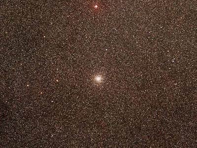 Astrnoma brasileira divulga estudo sobre primeiras estrelas do Universo
