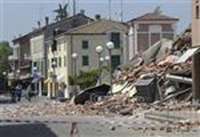 Segundo terremoto em 9 dias deixa 15 mortos na Itlia
