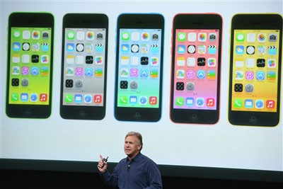 Novos iPhone no impressionam e aes da Apple caem