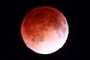 Veja fotos do eclipse lunar enviadas pelos leitores