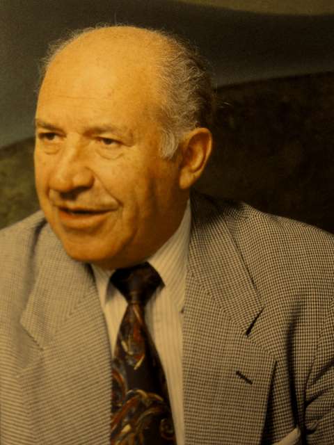 Morre aos 88 anos Hugo Etchenique, fundador da Brastemp