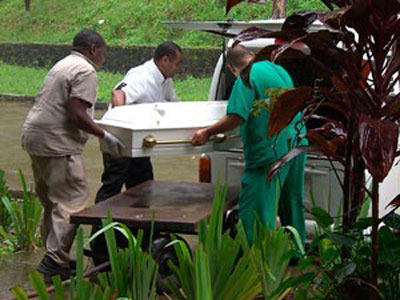 Corpo de criana morta em piscina de complexo hoteleiro na Bahia  liberado