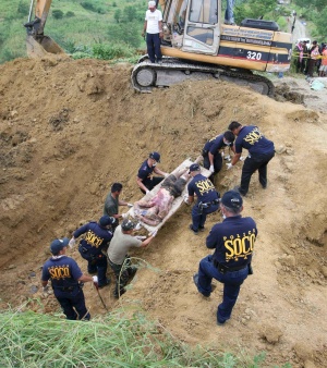 Chegam a 35 os mortos em massacre nas Filipinas