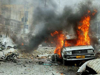 Ataque a bomba durante festividade religiosa mata cinco no Paquisto