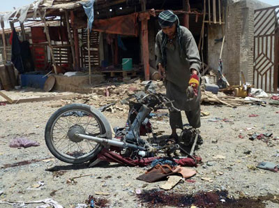 Atentado suicida mata 20 civis no sul do Afeganisto