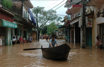Tufo Hagupit deixa 50 mortos no Vietn e Tailndia